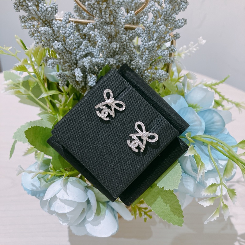 TK1881 Chanel 香奈兒銀色蝴蝶結雙C Logo 耳環25K Bow Earrings Silver-1