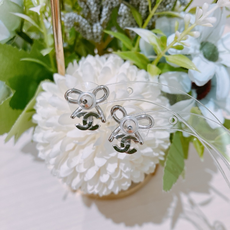 TK1881 Chanel 香奈兒銀色蝴蝶結雙C Logo 耳環25K Bow Earrings Silver-3