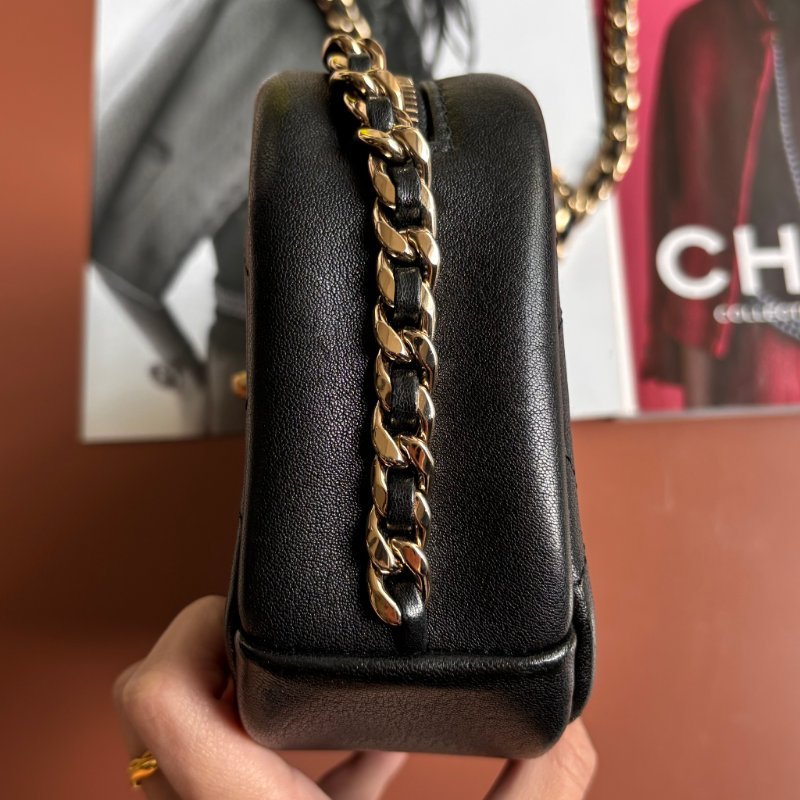 ::CHANEL:: AS0140 黑色旋轉雙C LOGO 相機包 斜背包-7