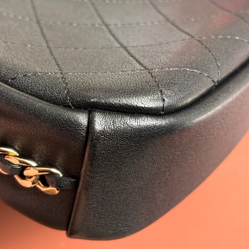 ::CHANEL:: AS0140 黑色旋轉雙C LOGO 相機包 斜背包-8