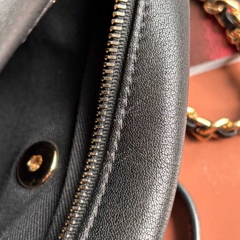 ::CHANEL:: AS0140 黑色旋轉雙C LOGO 相機包 斜背包-24