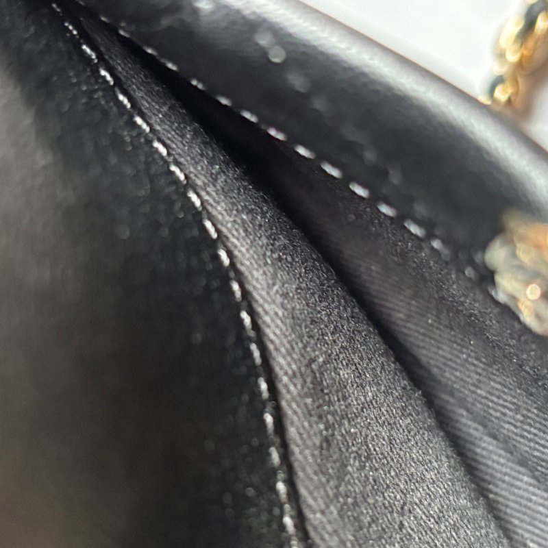 ::CHANEL:: AS0140 黑色旋轉雙C LOGO 相機包 斜背包-27