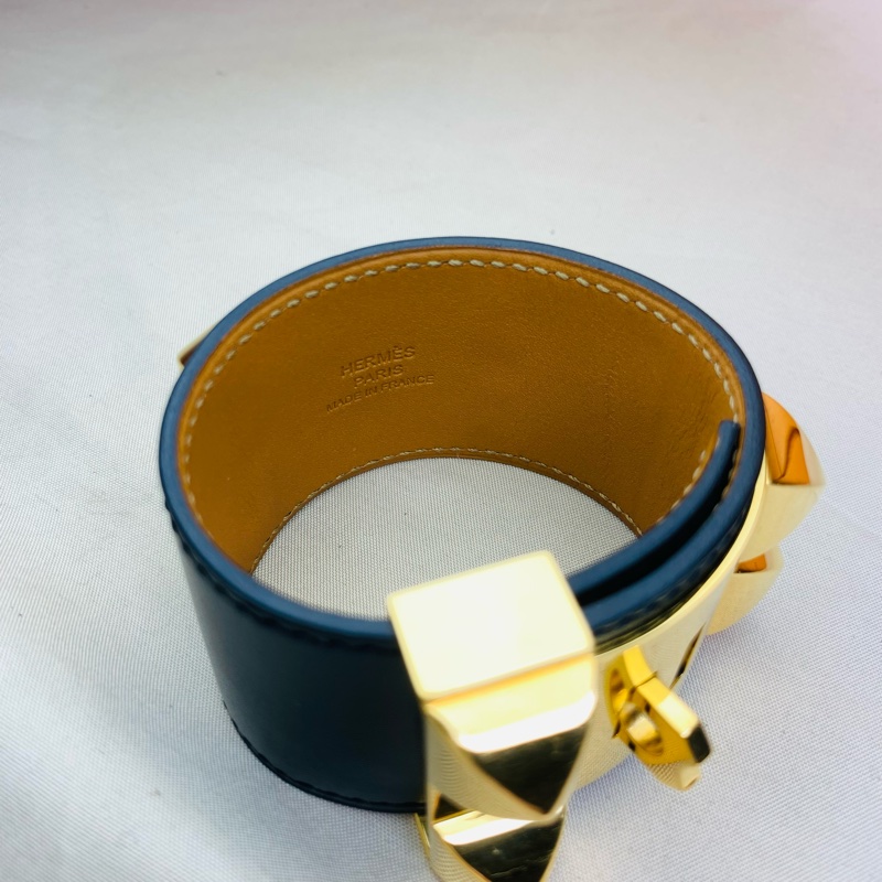✨近新美品 Hermès 愛馬仕 寬版黑金CDC手環-5