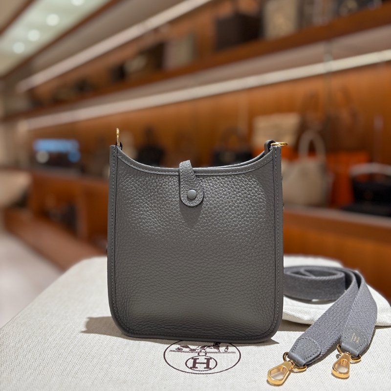 【現貨｜快速出貨】Hermès 愛馬仕 Evelyne 16 TPM 灰色金釦｜U刻2022年｜附盒附塵袋｜小號斜背包-4