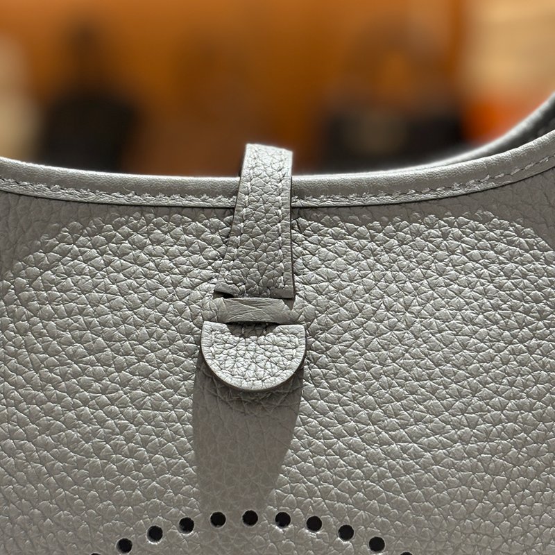 【現貨｜快速出貨】Hermès 愛馬仕 Evelyne 16 TPM 灰色金釦｜U刻2022年｜附盒附塵袋｜小號斜背包-14
