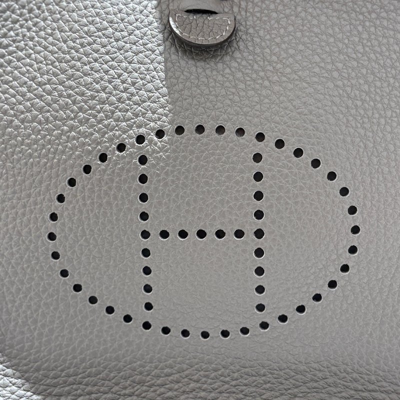 【現貨｜快速出貨】Hermès 愛馬仕 Evelyne 16 TPM 灰色金釦｜U刻2022年｜附盒附塵袋｜小號斜背包-15