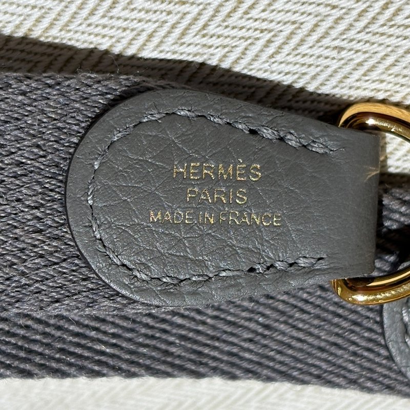 【現貨｜快速出貨】Hermès 愛馬仕 Evelyne 16 TPM 灰色金釦｜U刻2022年｜附盒附塵袋｜小號斜背包-16
