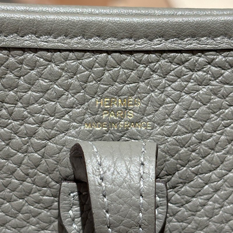 【現貨｜快速出貨】Hermès 愛馬仕 Evelyne 16 TPM 灰色金釦｜U刻2022年｜附盒附塵袋｜小號斜背包-18
