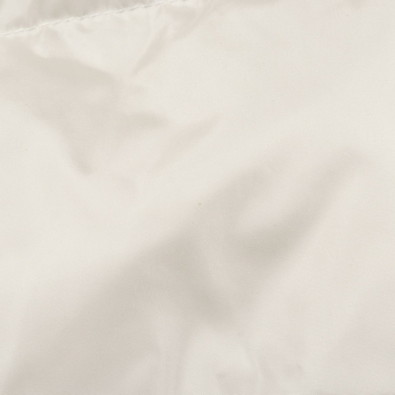 MONCLER AVOCETTE 羽絨服，帶帽拉鍊，尼龍材質，白色，3 碼，二手女款-6