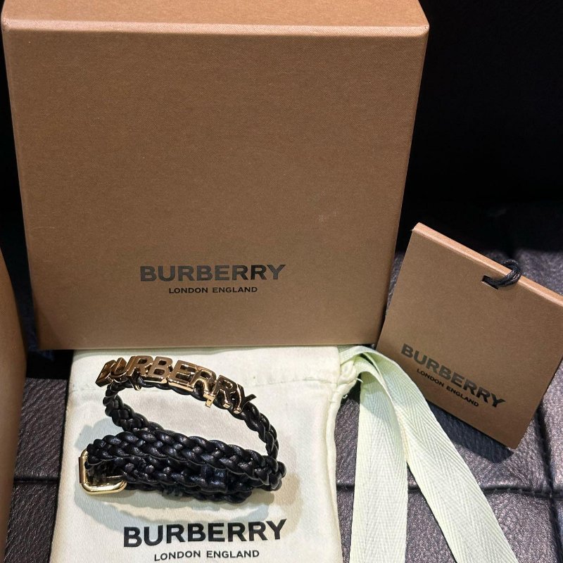 💎Han's house精品服飾💎BURBERRY 手環 手鏈 現貨 原價11300-4