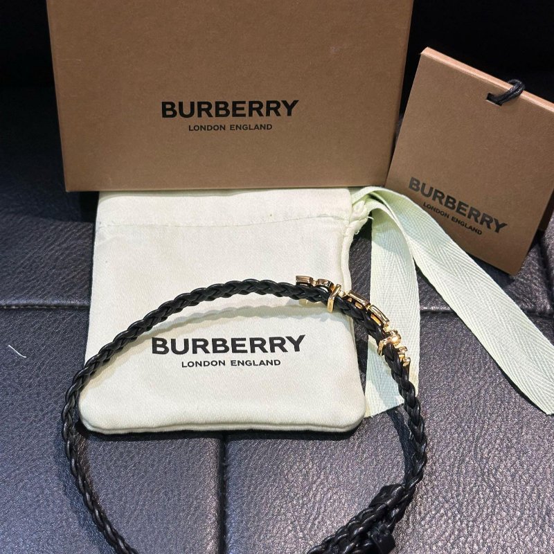 💎Han's house精品服飾💎BURBERRY 手環 手鏈 現貨 原價11300-8