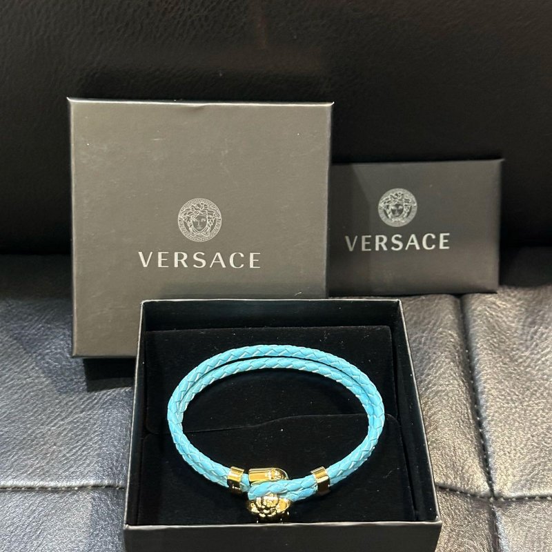 💎Han's house精品服飾💎VERSACE 凡賽斯 女王頭 手環 手鏈 意大利製 現貨 原價10500-0