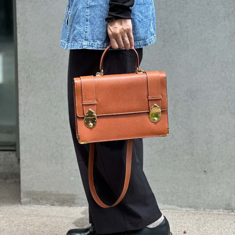 𝐆𝐔𝐂𝐂𝐈焦糖色金邊醫生包-2