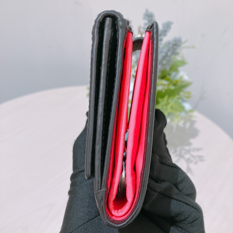 TK1883 Chanel 香奈兒大CC Logo小牛皮短皮夾 Cambon Calfskin Black Wallet-3