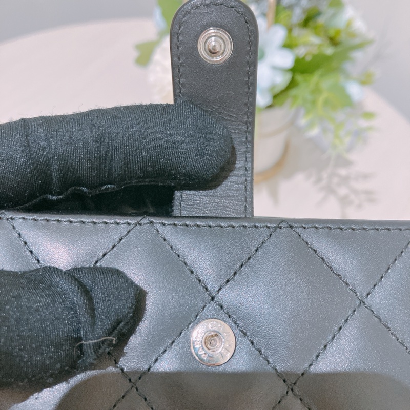 TK1883 Chanel 香奈兒大CC Logo小牛皮短皮夾 Cambon Calfskin Black Wallet-46