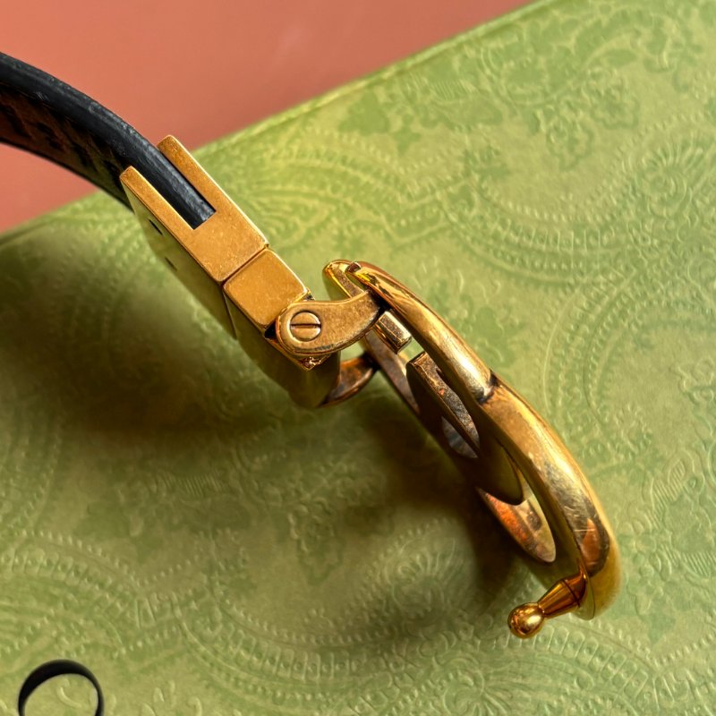 ::GUCCI:: GG Marmont 復古金色雙G金屬 LOGO塗層帆布皮革雙面扣式皮帶 (烏木x咖啡)-6