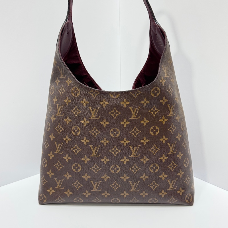 （絕美稀少🌹） LV Flower Hobo 限量發售 肩背包 專櫃11萬！-9