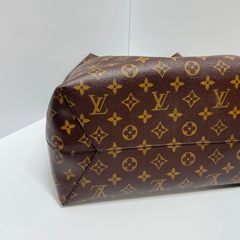 （絕美稀少🌹） LV Flower Hobo 限量發售 肩背包 專櫃11萬！-16