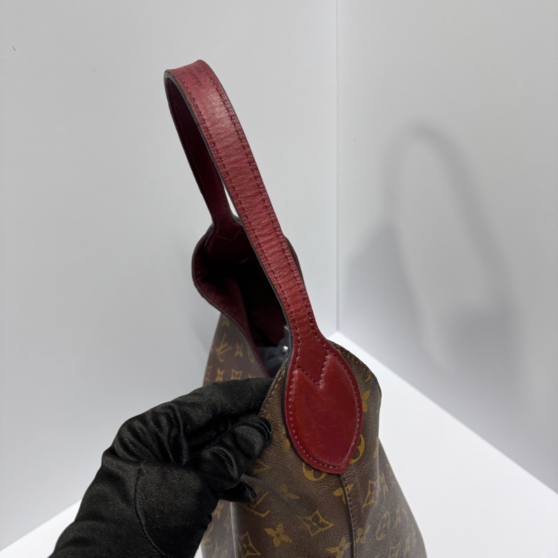 （絕美稀少🌹） LV Flower Hobo 限量發售 肩背包 專櫃11萬！-20