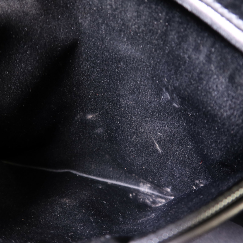 YVES SAINT LAURENT 漆皮皮革Shoulder Bag金扣肩背袋-19