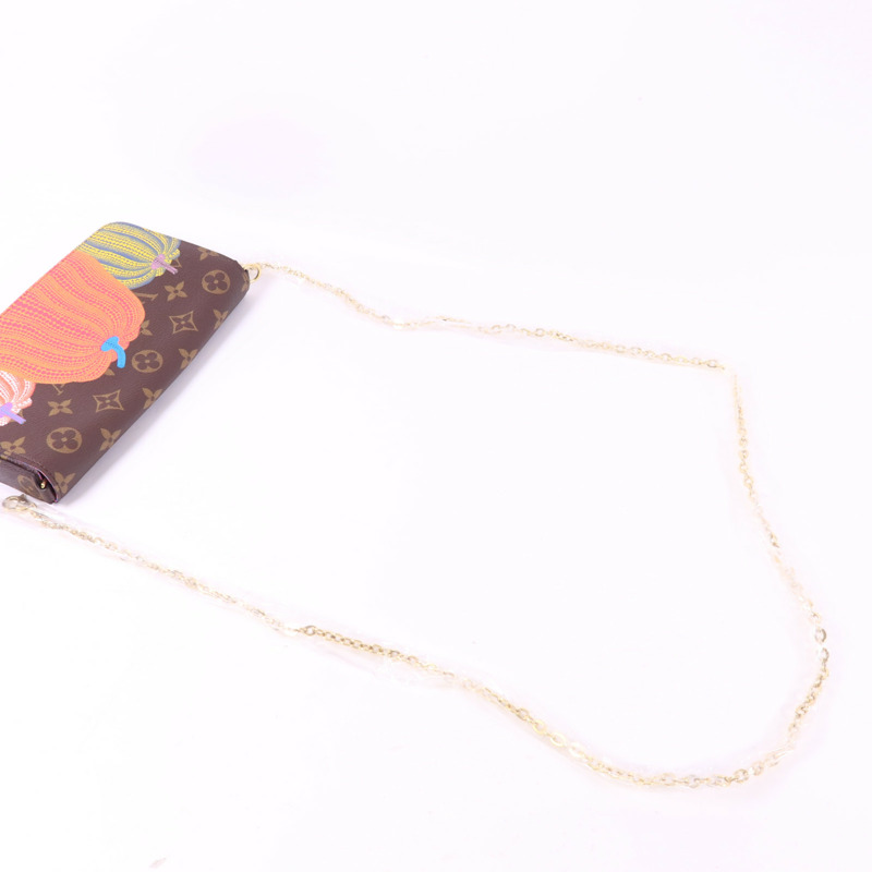 LOUIS VUITTON Monogram LV x YK Felicie Pochette金扣鏈帶肩背袋-4
