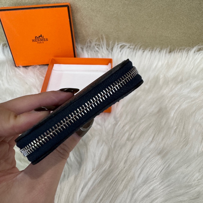 Hermes Silk In 普魯士藍Epson銀釦絲巾拉鍊零錢包 離櫃品-6