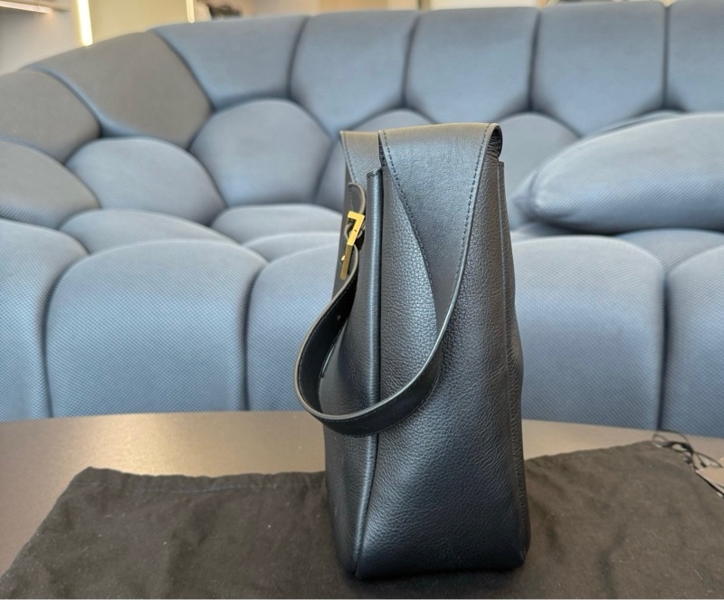 YSL聖羅蘭 hobo水桶包腋下包 黑金小號22-3