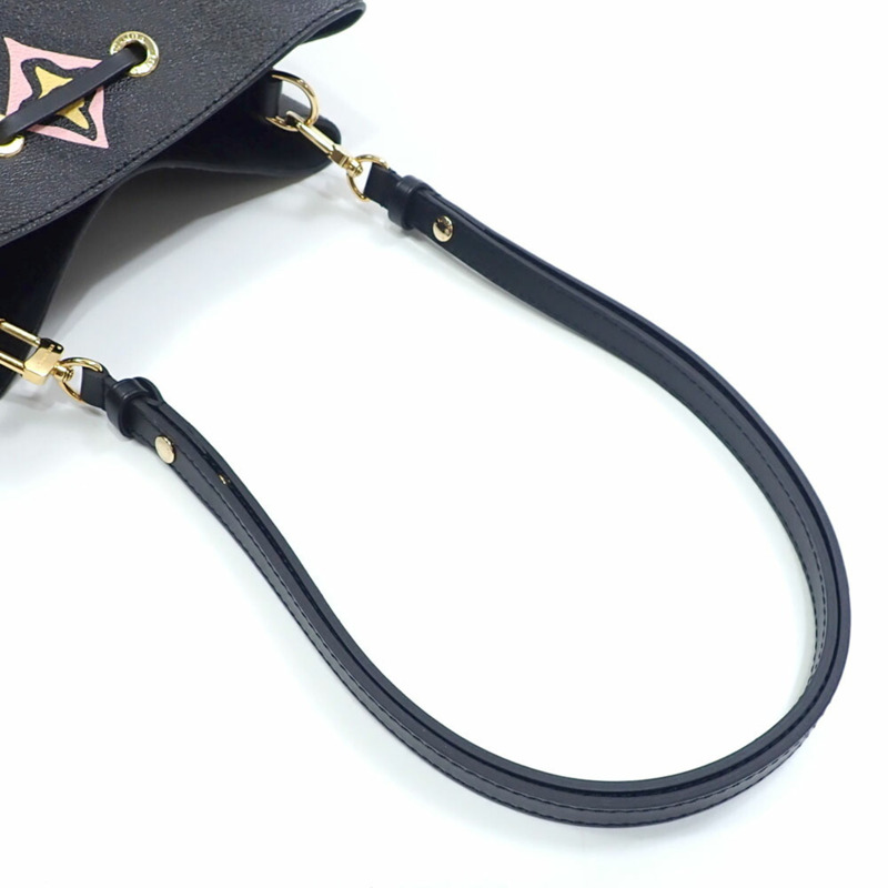 路易威登 Wild at Heart NeoNoe 女士單肩包，M45821，黑色，2021 年限量版，A221335-3