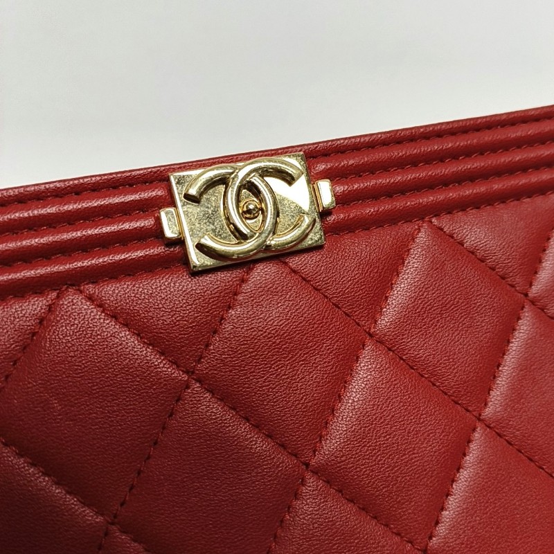 CHANEL BOY CHANEL紅色羊皮菱格紋絎縫單肩包 金色五金 22開 可拆卸肩帶-8