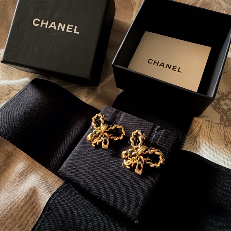 爆款全新Chanel 22A皮穿鍊蝴蝶結耳環-9