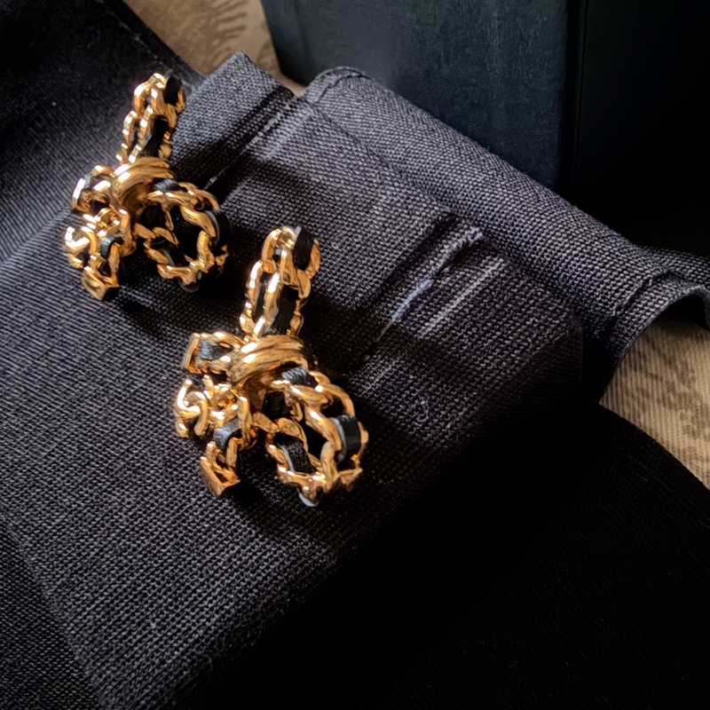 爆款全新Chanel 22A皮穿鍊蝴蝶結耳環-11