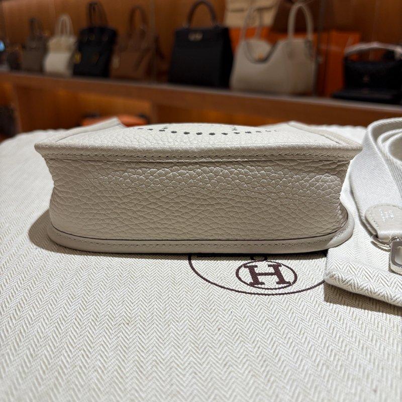 【現貨|快速出貨】Hermès 愛馬仕 Evelyne 16 TPM Mini 冰川白|B刻2023年|銀釦斜背包|附原廠配件-6
