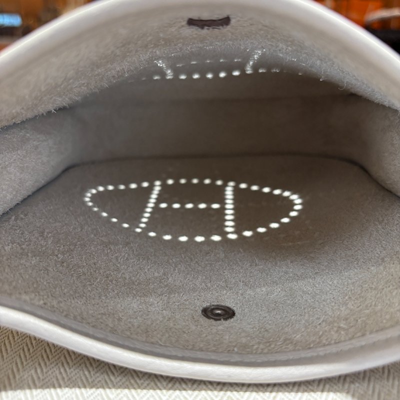 【現貨|快速出貨】Hermès 愛馬仕 Evelyne 16 TPM Mini 冰川白|B刻2023年|銀釦斜背包|附原廠配件-8