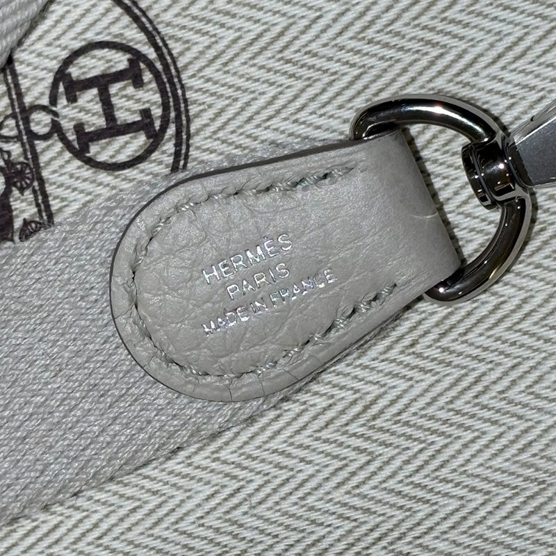 【現貨|快速出貨】Hermès 愛馬仕 Evelyne 16 TPM Mini 冰川白|B刻2023年|銀釦斜背包|附原廠配件-11