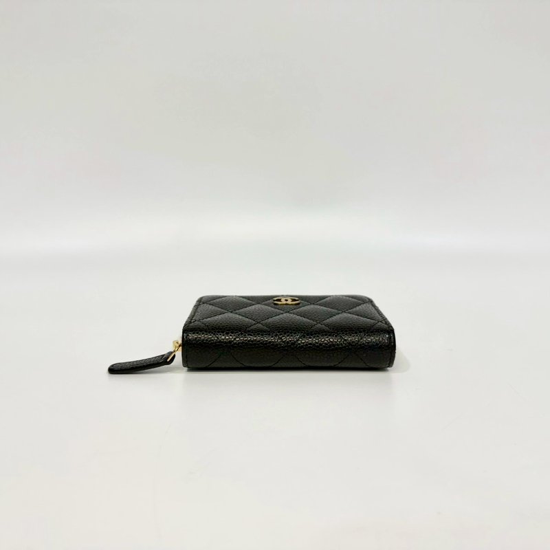 Chanel黑金粒紋牛皮拉鍊零錢卡包AP0216-5