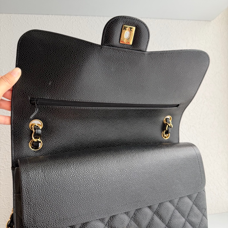 Chanel黑荔枝金雙C Jumbo 30公分-14