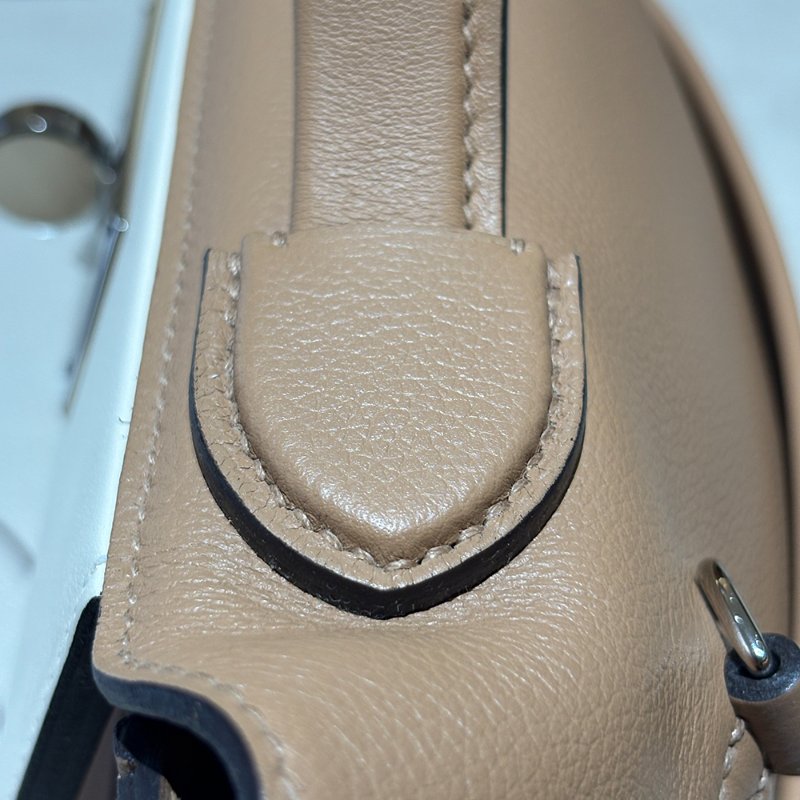 【現貨｜快速出貨】Hermès 愛馬仕 Mini 24/24 奶茶棕 Chai｜Evercolor × Swift｜Z刻2021年｜銀釦附原廠配件-17