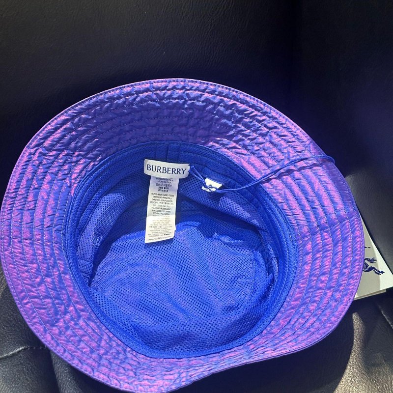 💎Han's house精品服飾💎Burberry 尼龍防水彩虹色 電光紫 漁夫帽 男女可帶  原價14900-3