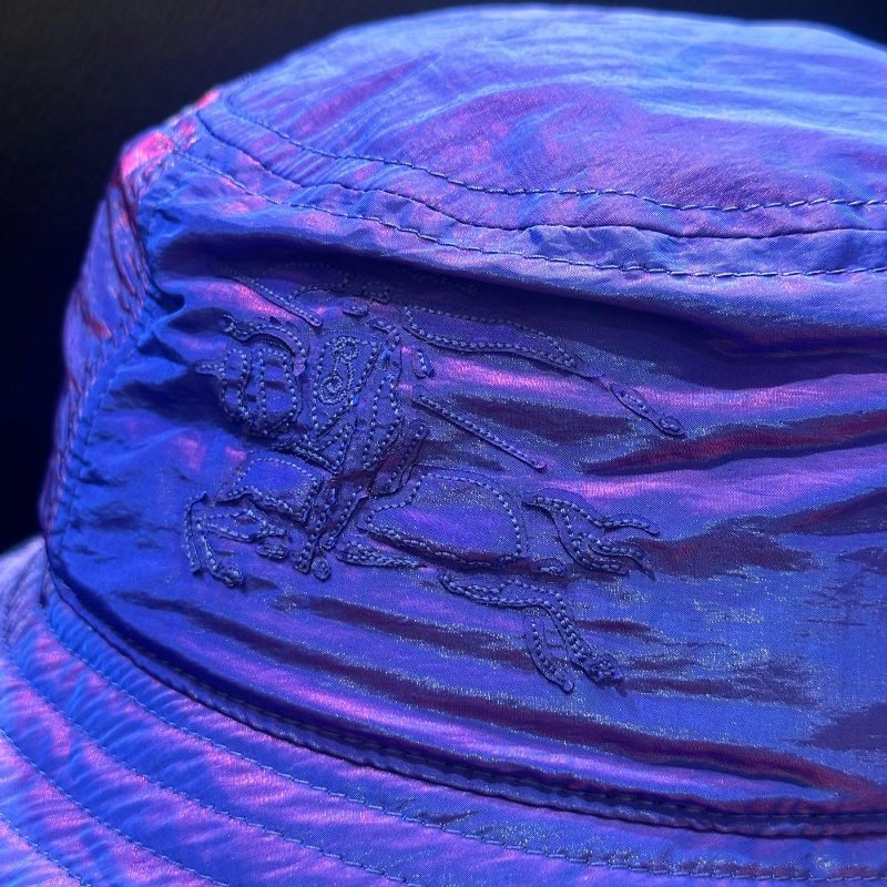 💎Han's house精品服飾💎Burberry 尼龍防水彩虹色 電光紫 漁夫帽 男女可帶  原價14900-5