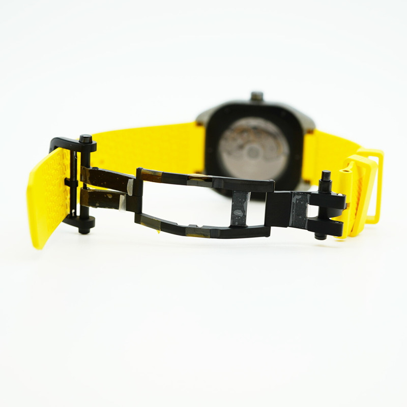 愛馬仕 H08 玻璃纖維 SP1.746 男士黑色錶盤腕錶-4