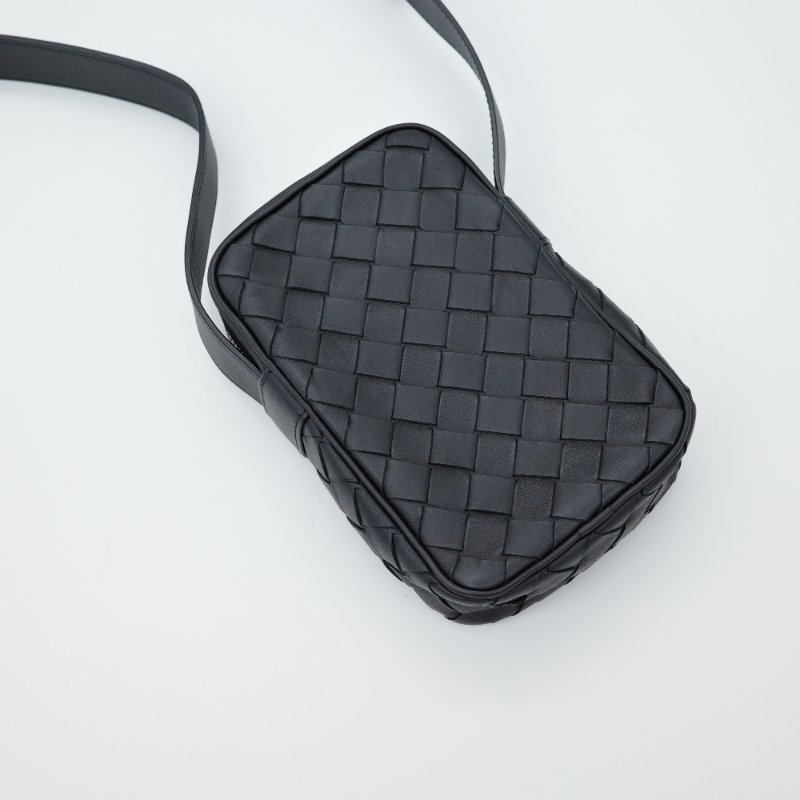 Bottega Veneta 寶緹嘉 Getaway Phone Pouch 黑色牛皮 編織 直立手機包 斜背包 肩背包-2