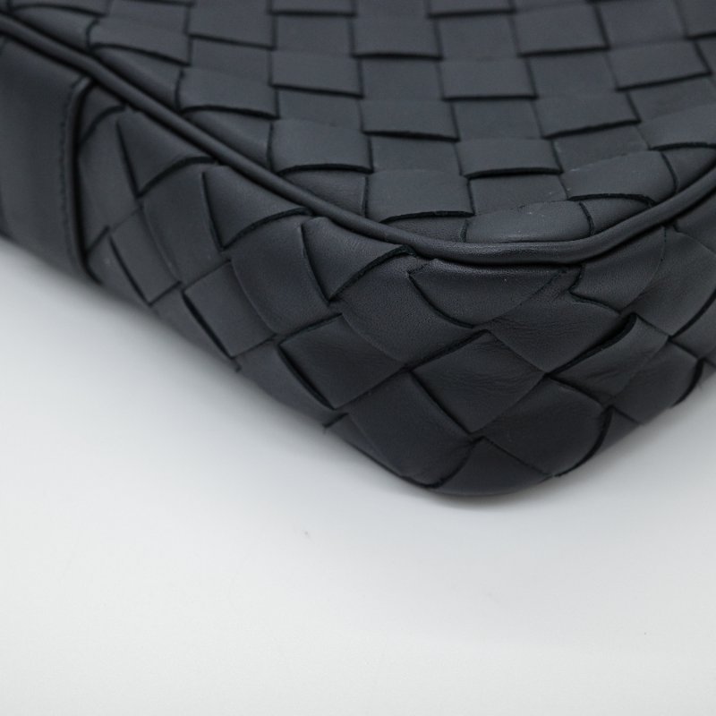 Bottega Veneta 寶緹嘉 Getaway Phone Pouch 黑色牛皮 編織 直立手機包 斜背包 肩背包-4