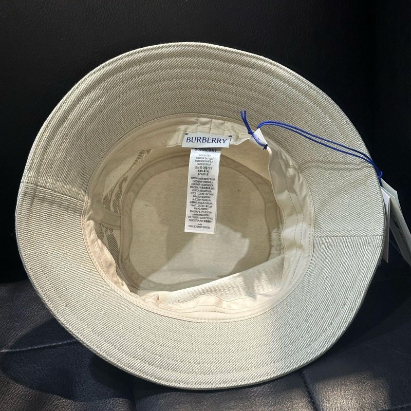 💎Han's house精品服飾💎Burberry 刺繡 戰馬 騎士 漁夫帽 帽子 男女可帶現貨 原價16500-7