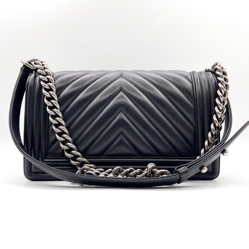 Chanel 黑色V紋 中號25cm Leboy-1