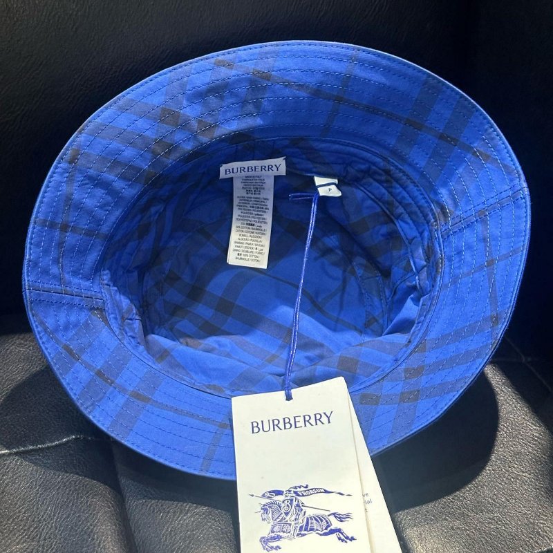 💎Han's house精品服飾💎 Burberry 戰馬 騎士 格紋 漁夫帽 帽子 雙面 男女可帶 現貨 原價14900-6