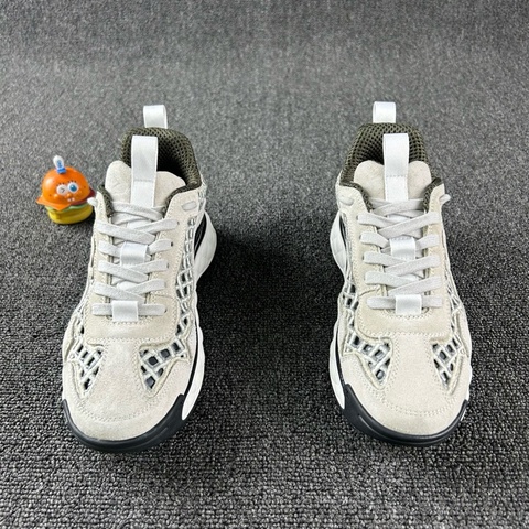 99新Chanel香奈兒雙C鏤空運動鞋 37.5 鏤空麂皮刺