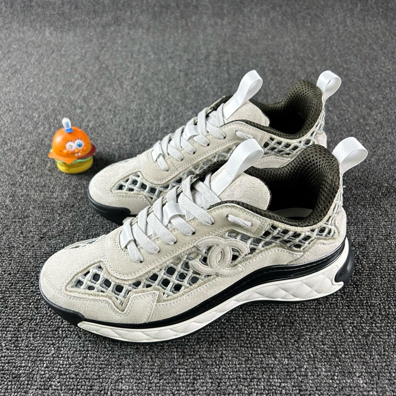 99新Chanel香奈兒雙C鏤空運動鞋 37.5 鏤空麂皮刺-1