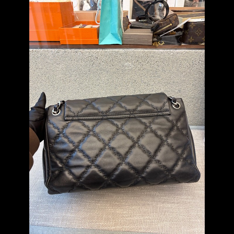 Chanel 黑銀琺瑯釦外縫線黑色機場包 肩背包-10