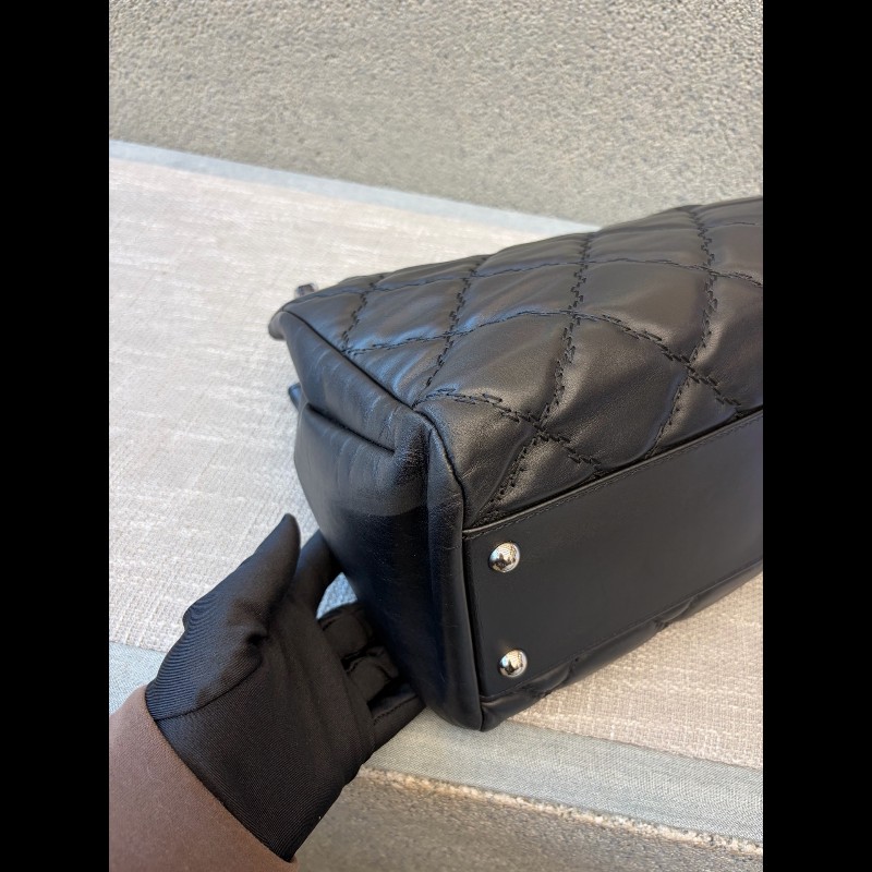 Chanel 黑銀琺瑯釦外縫線黑色機場包 肩背包-12