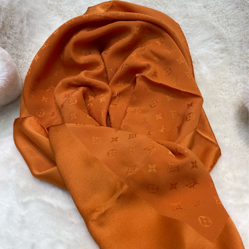 Lv 路易威登 100% 絲 橙色老花大絲巾I813-10
